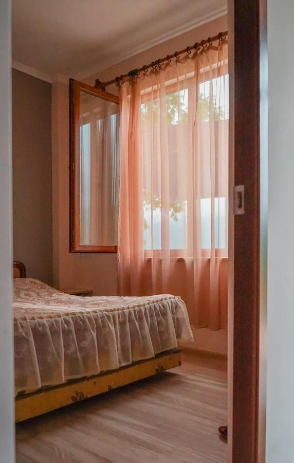 Ana-Maria Bnb Tat'ev Exterior photo